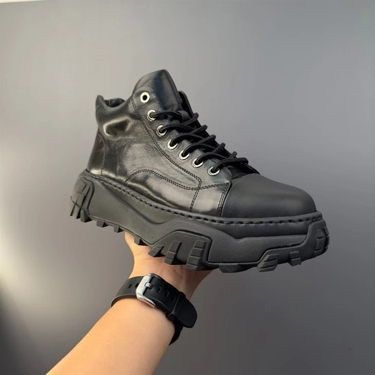 Breathable Genuine Leather Men's Shoes